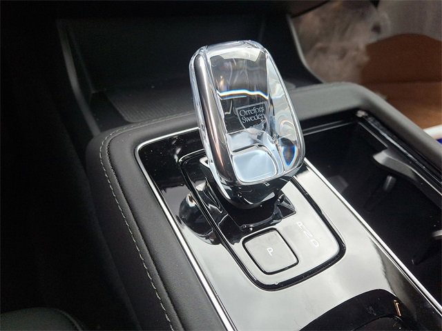 New 2026 Volvo XC90 B6 Plus w/ Protection Package Premier image 8