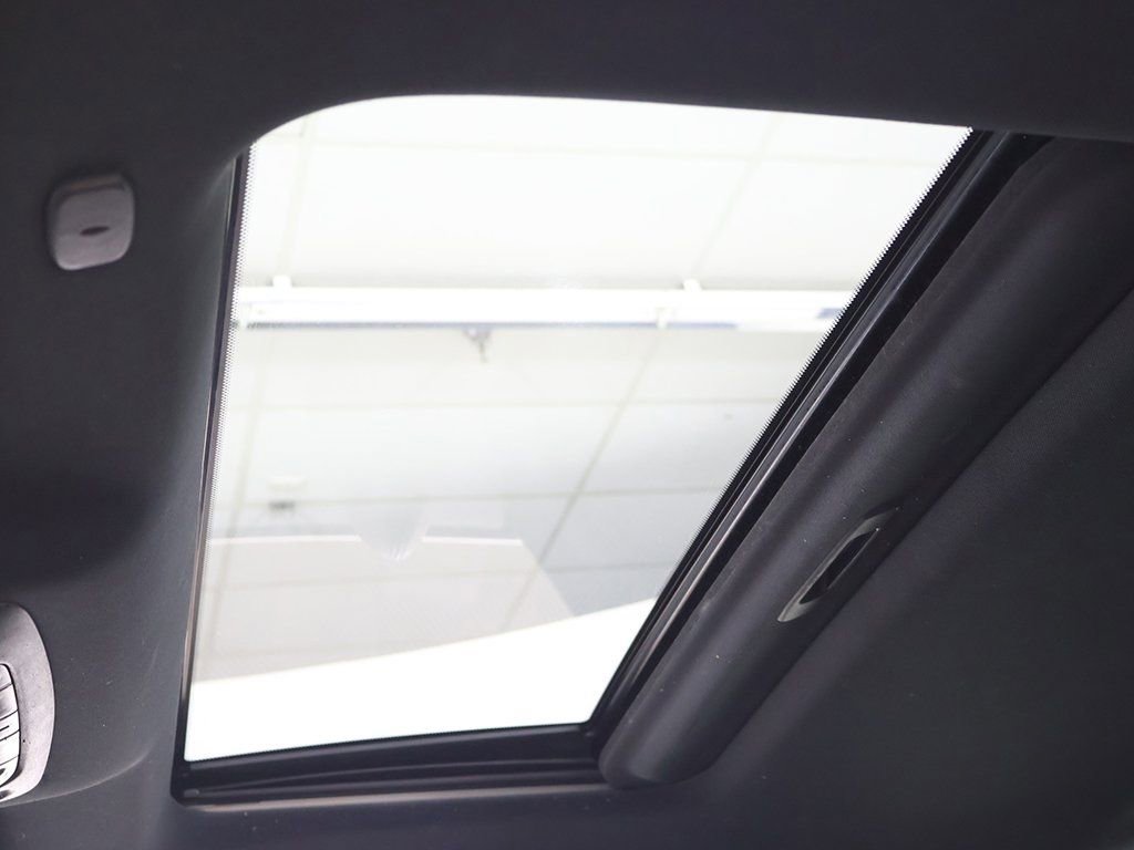 Used 2017 INFINITI Q60 w/ Premium Plus Package 3.0T image 21