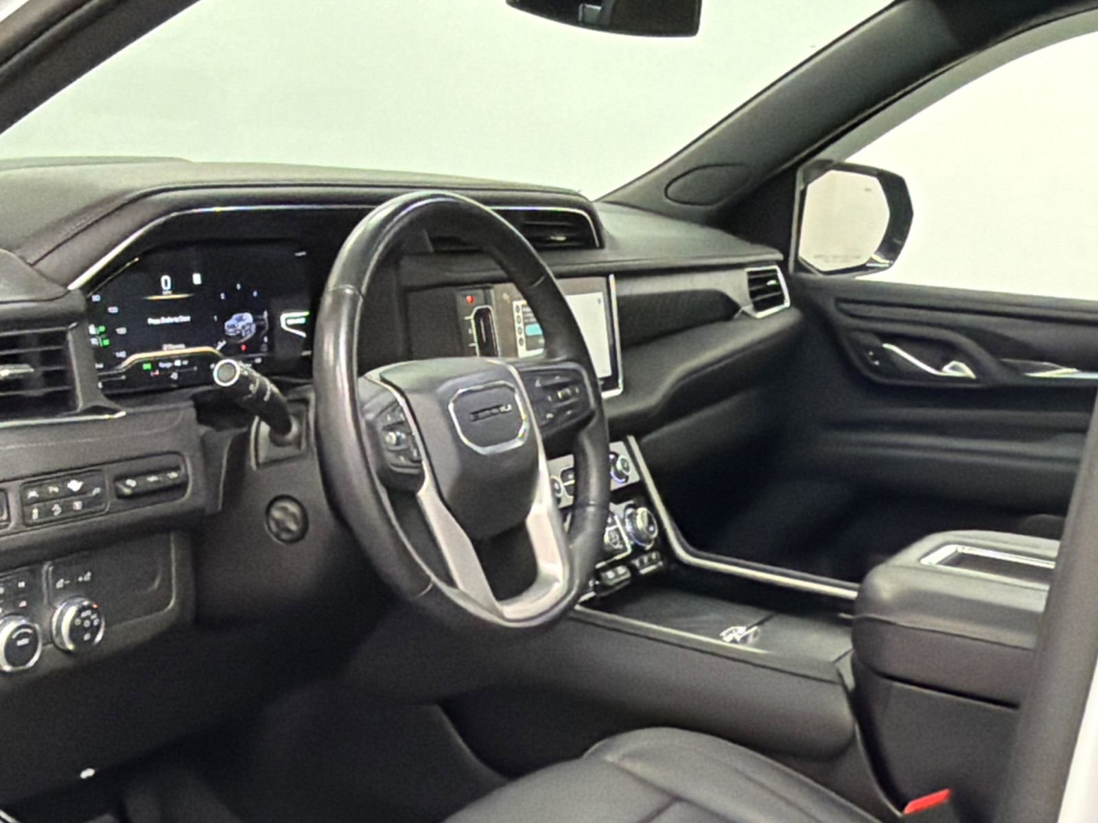 Used 2022 GMC Yukon XL Denali image 18