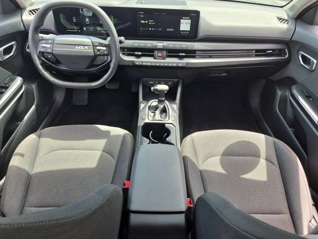 Used 2025 Kia K4 FWD image 25