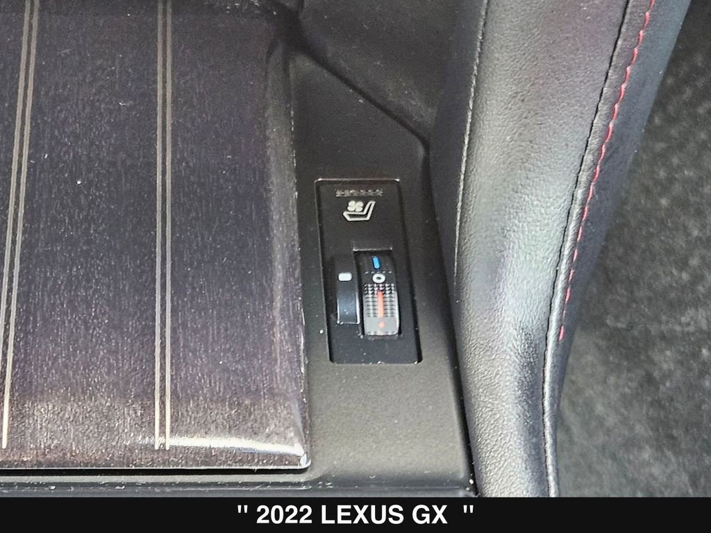 Used 2022 Lexus GX 460 Premium w/ Premium Package AWD/4WD image 23