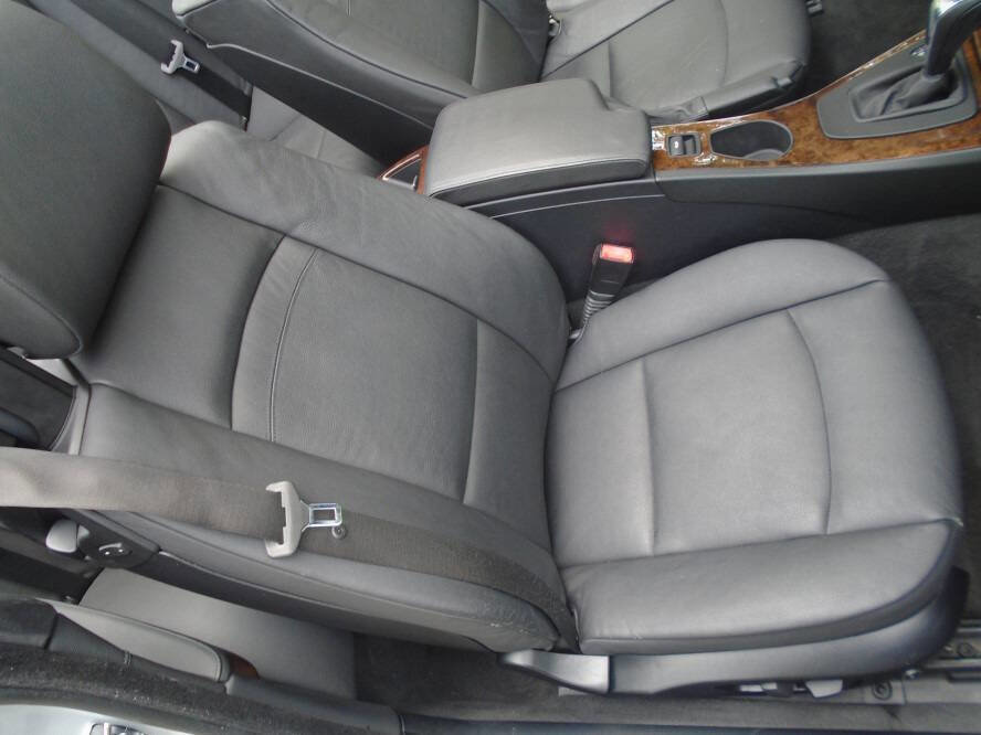 Used 2009 BMW 328i Convertible RWD image 18