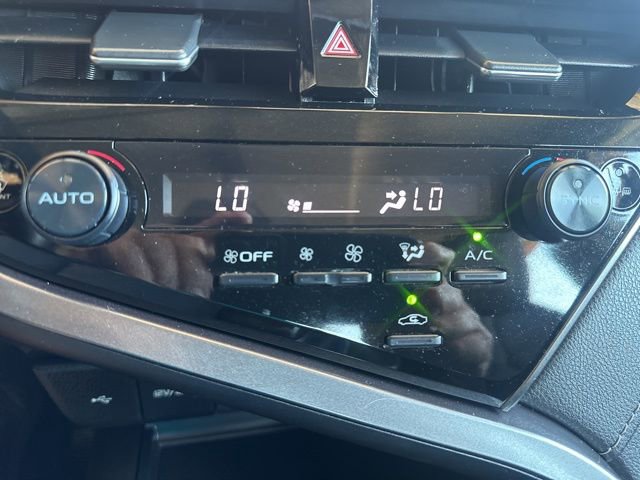Used 2023 Toyota Camry SE image 21