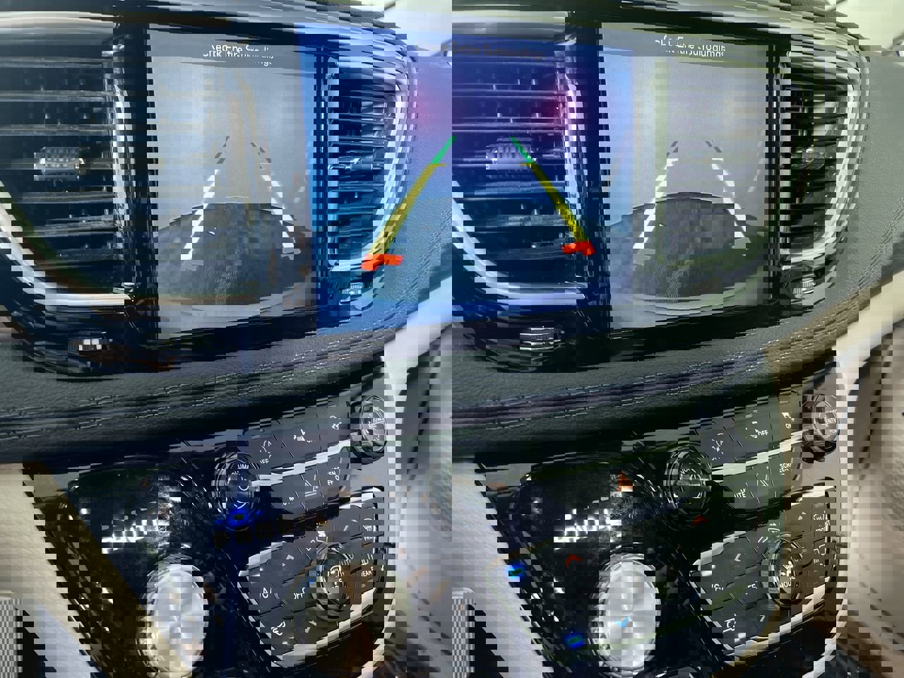 Used 2018 Chrysler Pacifica Limited image 26