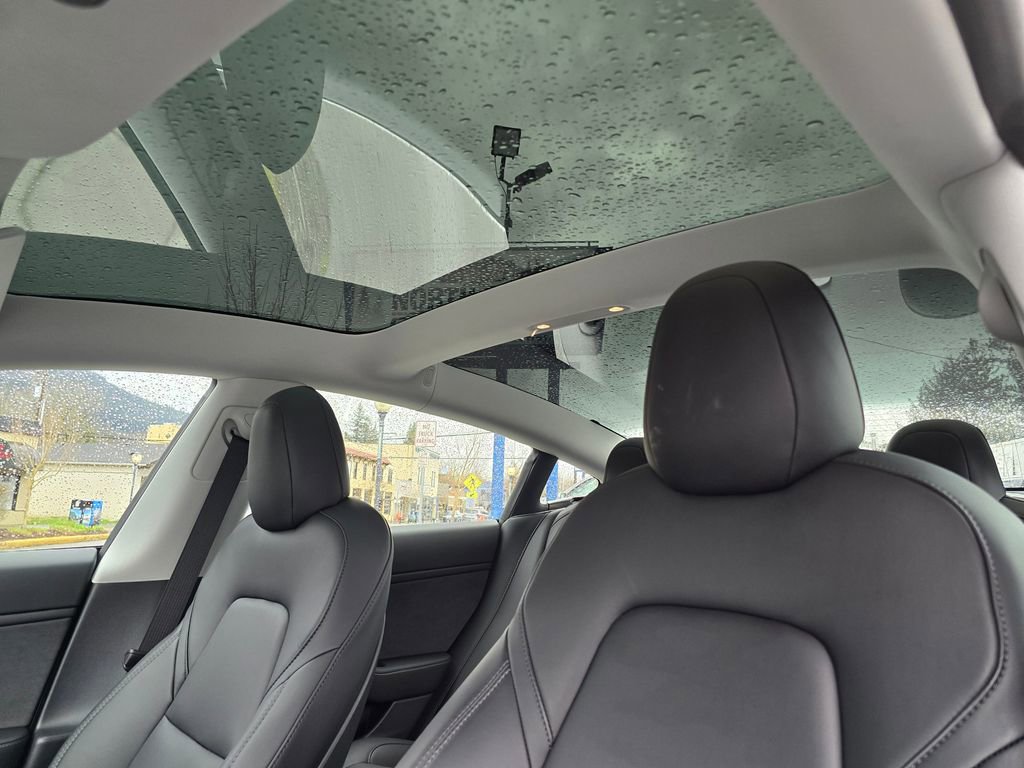 Used 2020 Tesla Model 3 Long Range image 22