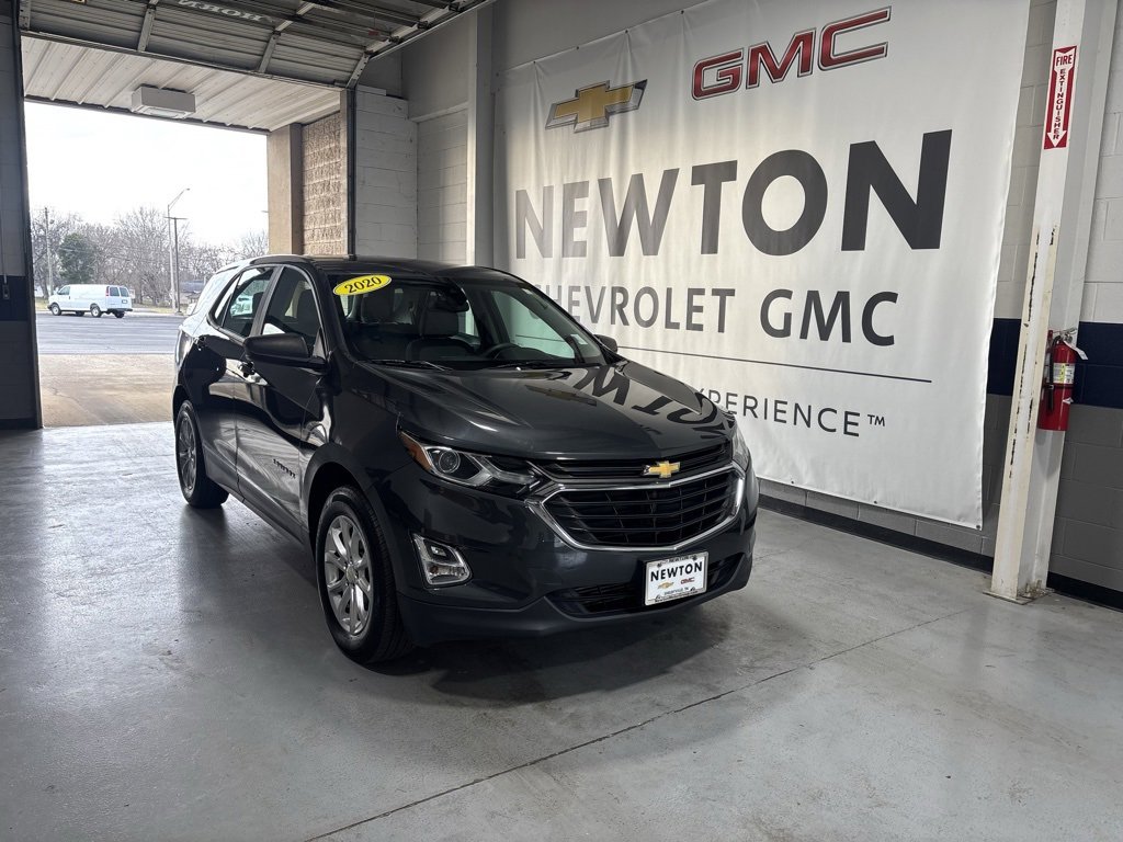 Used 2020 Chevrolet Equinox LS image 2