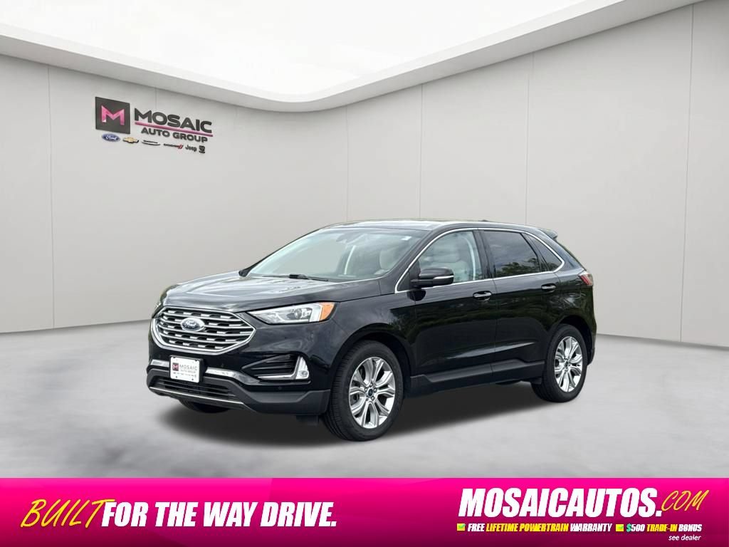 Used 2021 Ford Edge Titanium AWD/4WD image 3
