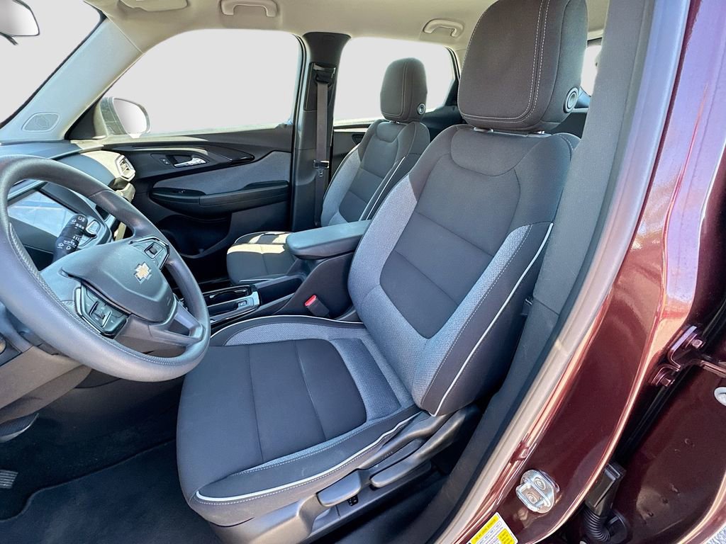 Used 2023 Chevrolet TrailBlazer LS image 19