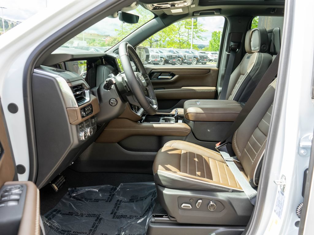 New 2026 GMC Yukon XL Denali Ultimate AWD/4WD image 11