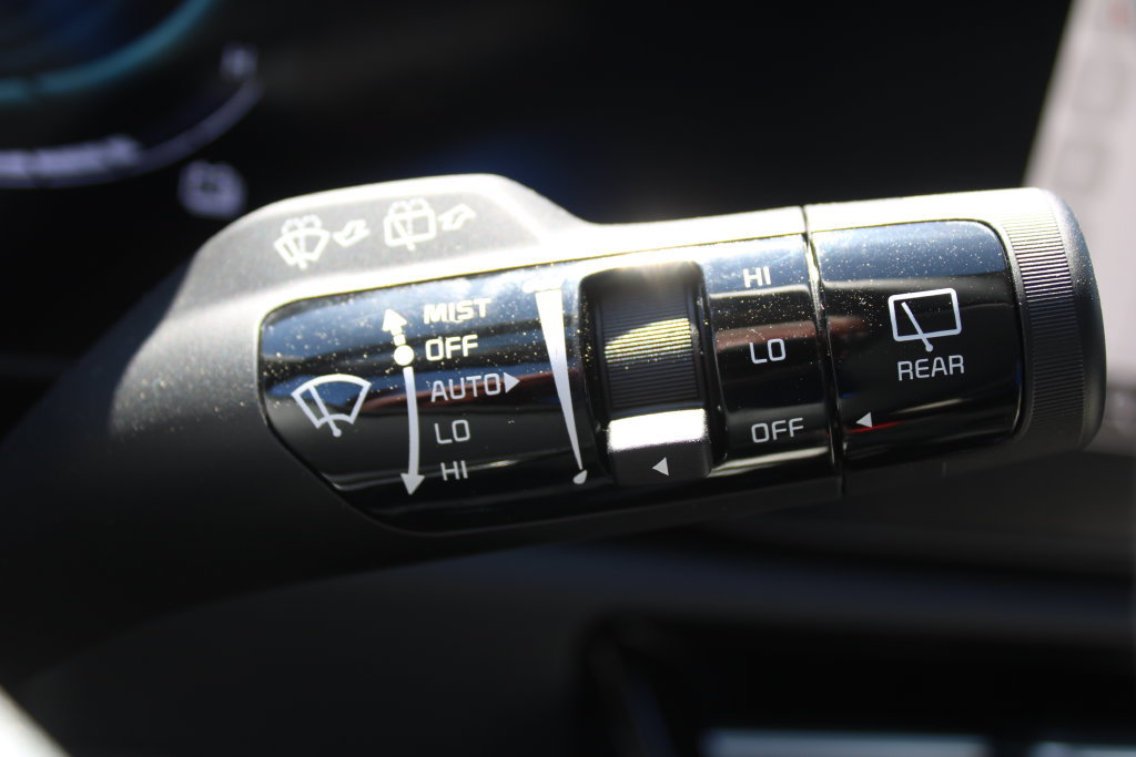 New 2026 Kia Niro EX FWD image 31