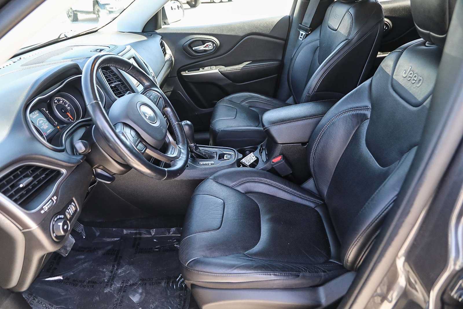 Used 2021 Jeep Cherokee Latitude Lux FWD image 17