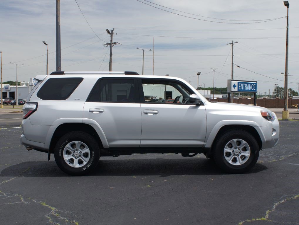 Used 2022 Toyota 4Runner SR5 RWD image 18