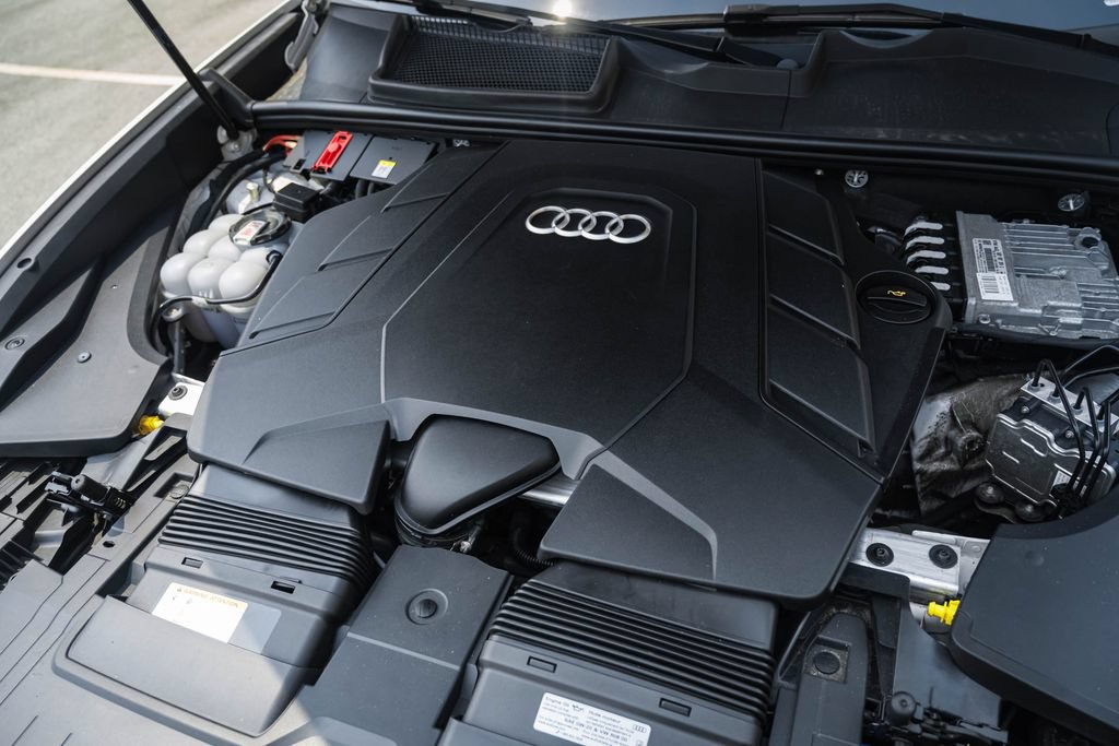 Used 2023 Audi Q8 Premium Plus w/ Premium Plus Package AWD/4WD image 31