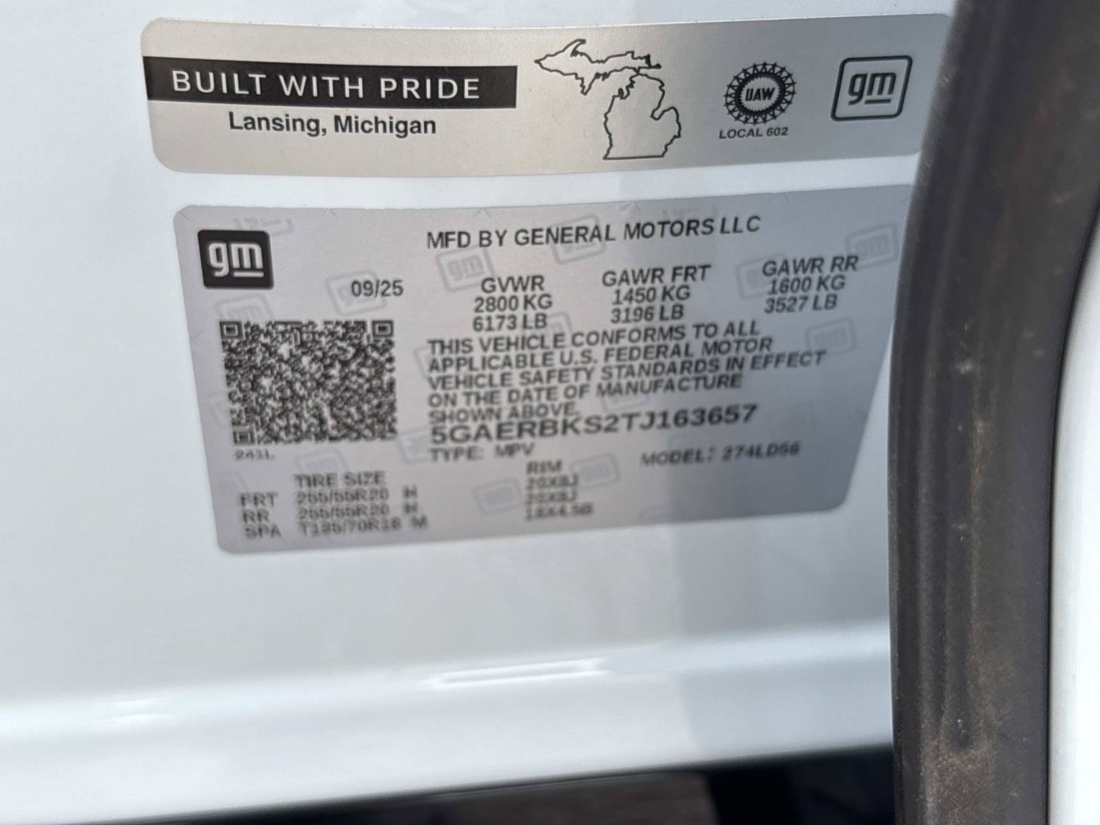 Used 2026 Buick Enclave Sport Touring w/ Power Package FWD image 37