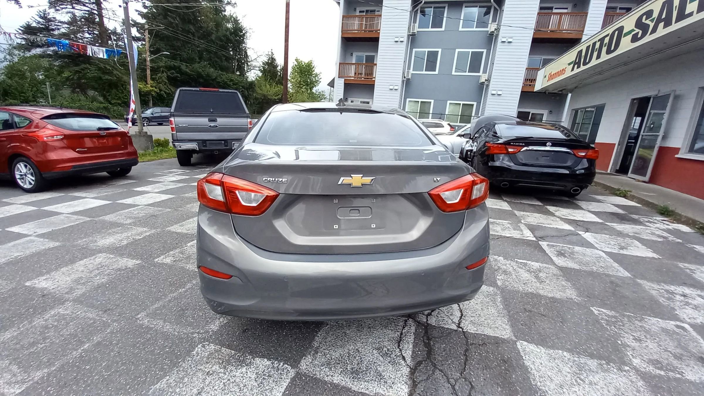 Used 2018 Chevrolet Cruze LT image 6