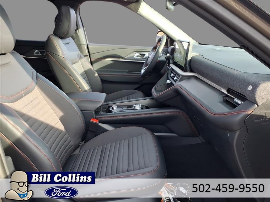 New 2026 Ford Explorer ST-Line w/ ST-Line Street Pack image 13