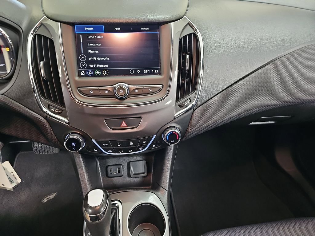 Used 2019 Chevrolet Cruze LT w/ LT Fleet Convenience Package FWD image 22