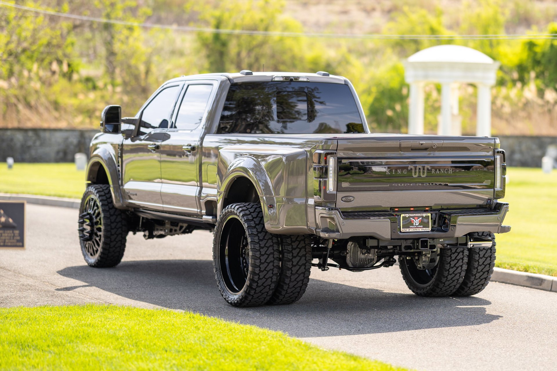 Used 2026 Ford F450 King Ranch w/ Chrome Package AWD/4WD image 7