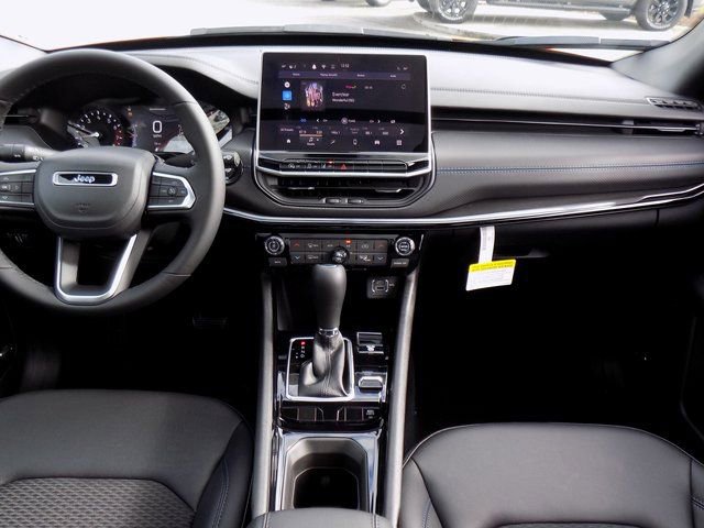 New 2026 Jeep Compass Latitude w/ Sun and Sound Group image 14