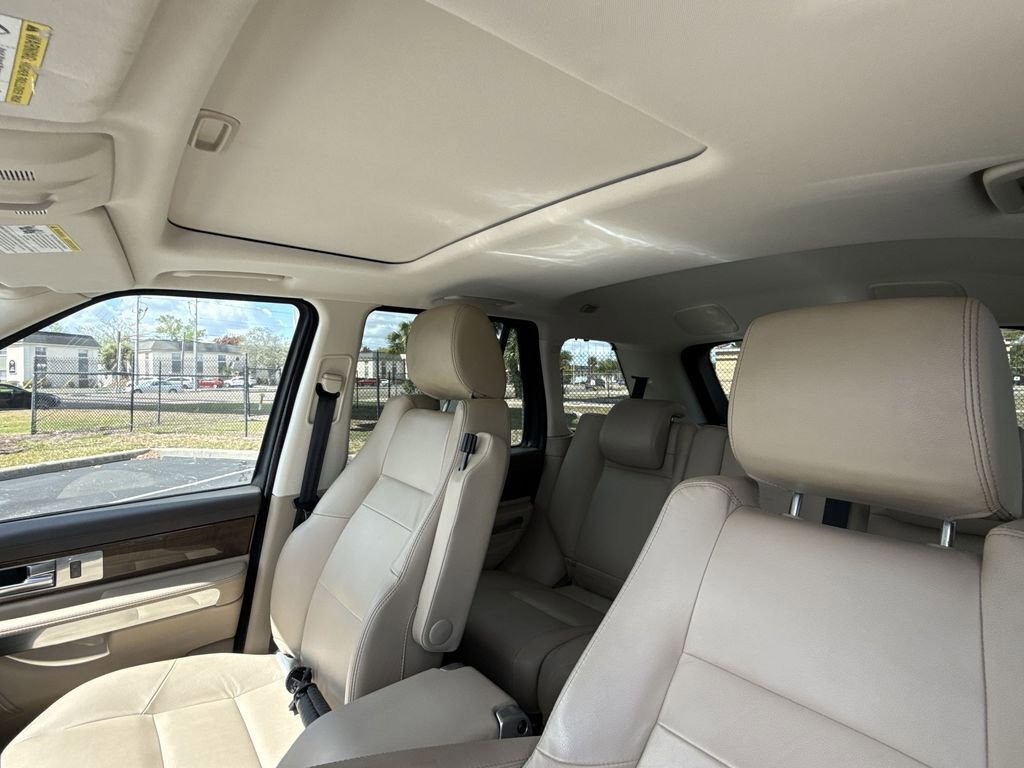 Used 2013 Land Rover Range Rover Sport HSE image 16