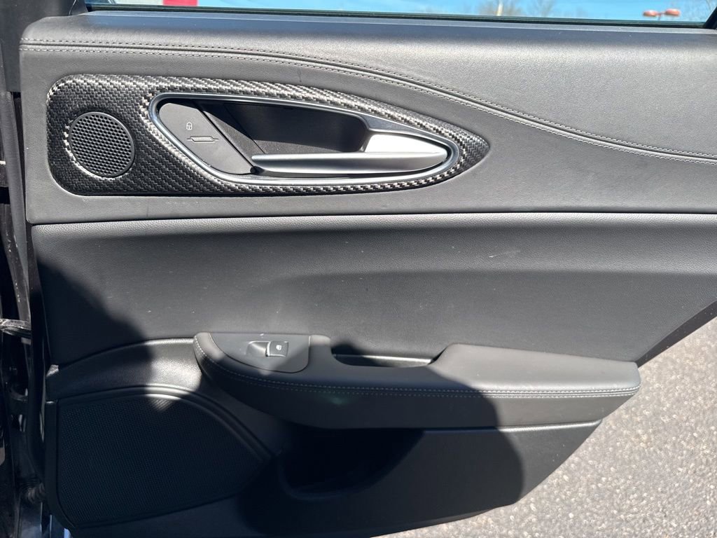 Used 2024 Alfa Romeo Giulia Quadrifoglio w/ Active Assist Plus Package image 58