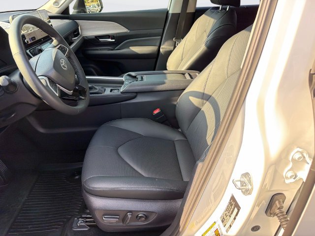 Used 2026 Toyota Grand Highlander FWD image 20