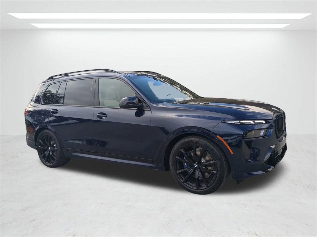 New 2026 BMW X7 M60i image 2