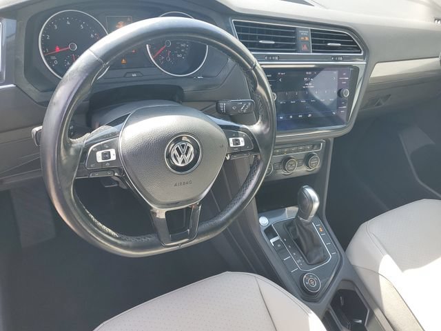 Used 2019 Volkswagen Tiguan SE w/ Panoramic Sunroof Package AWD/4WD image 17