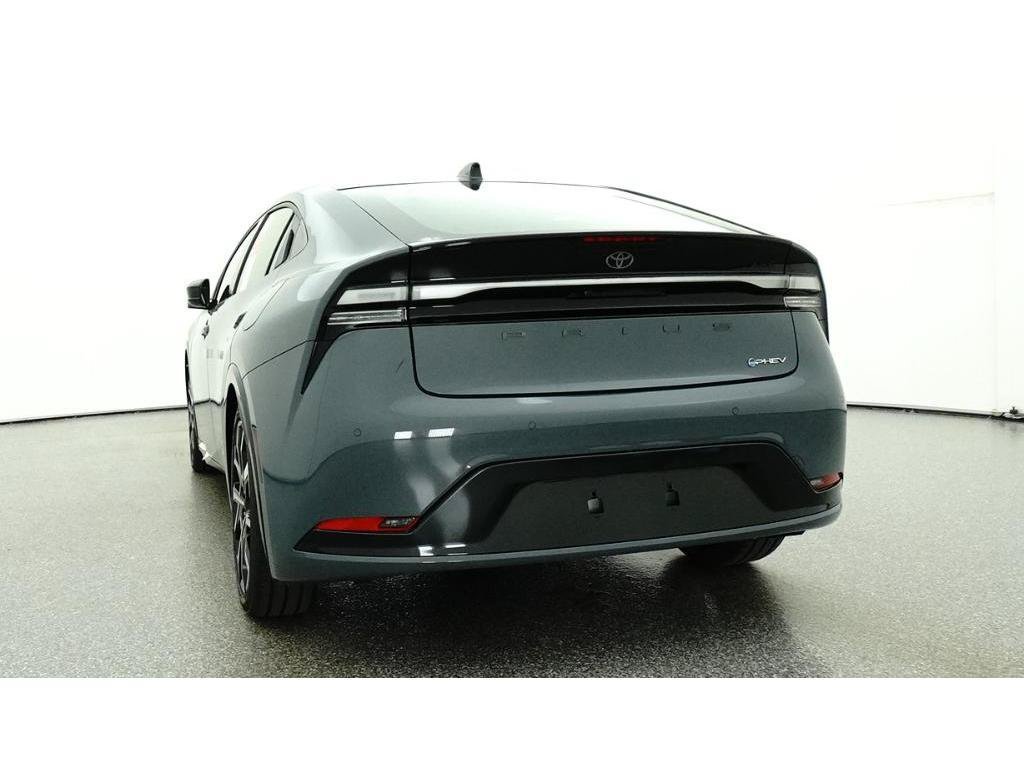 New 2026 Toyota Prius Plug-In Hybrid FWD image 22