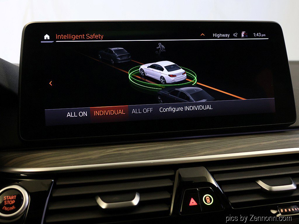 Used 2022 BMW 540i w/ Premium Package image 22