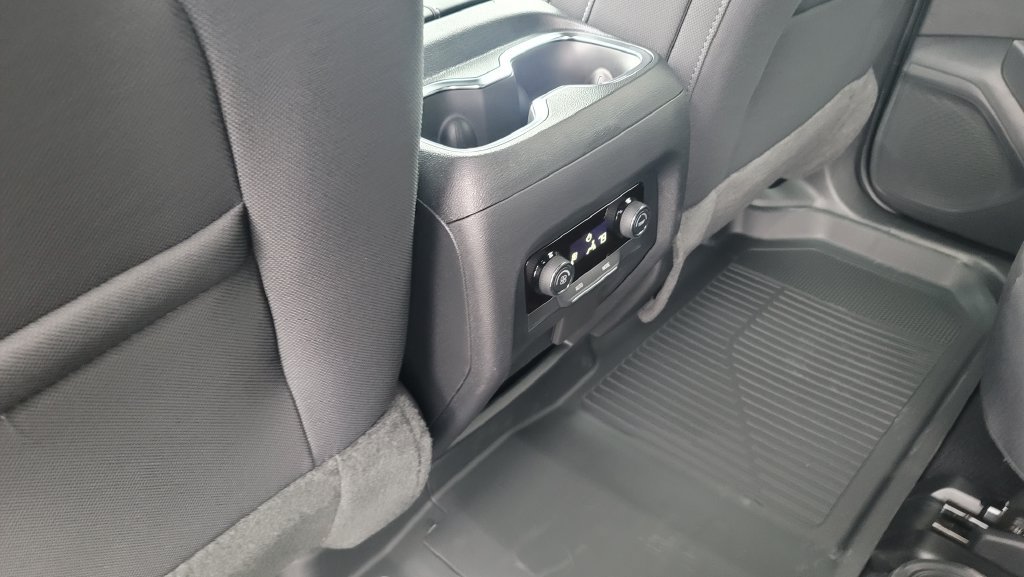 New 2026 Chevrolet Traverse LT w/ Driver Confidence Package FWD image 27