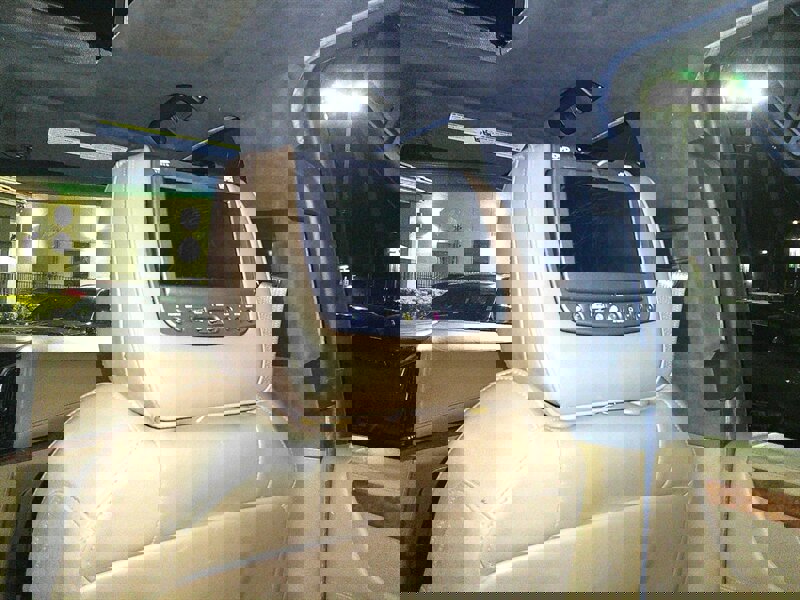 Used 2017 Cadillac Escalade ESV Platinum image 30