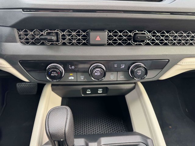 Used 2023 Honda Accord LX image 32