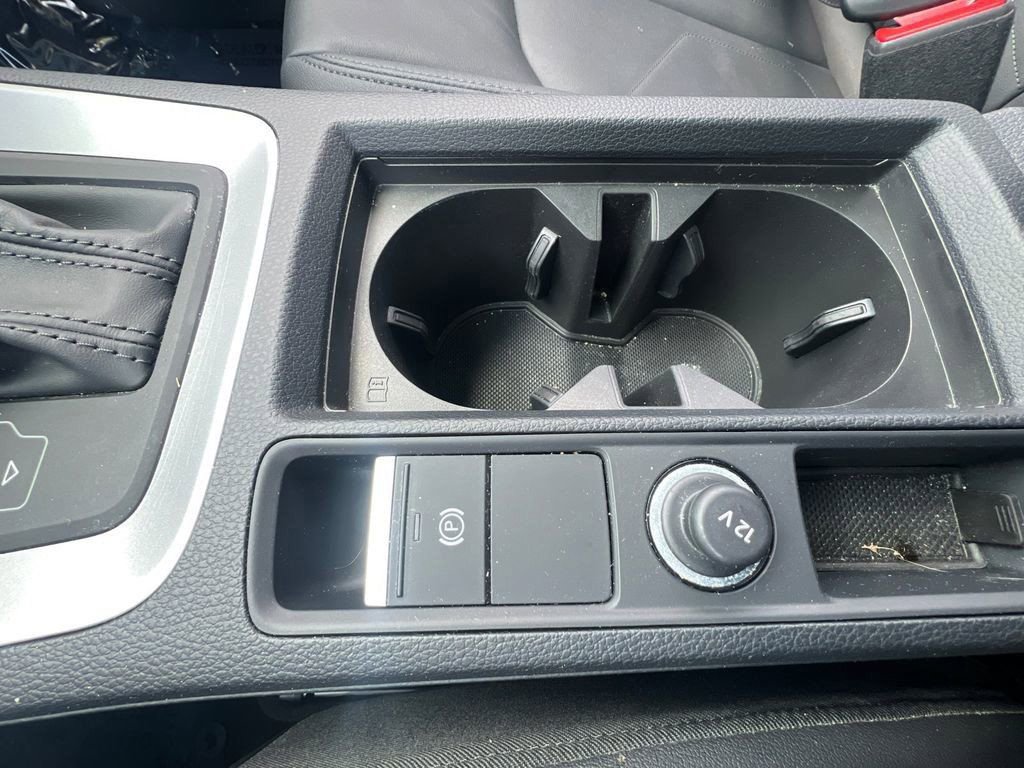 Used 2025 Audi Q3 2.0T Premium image 23