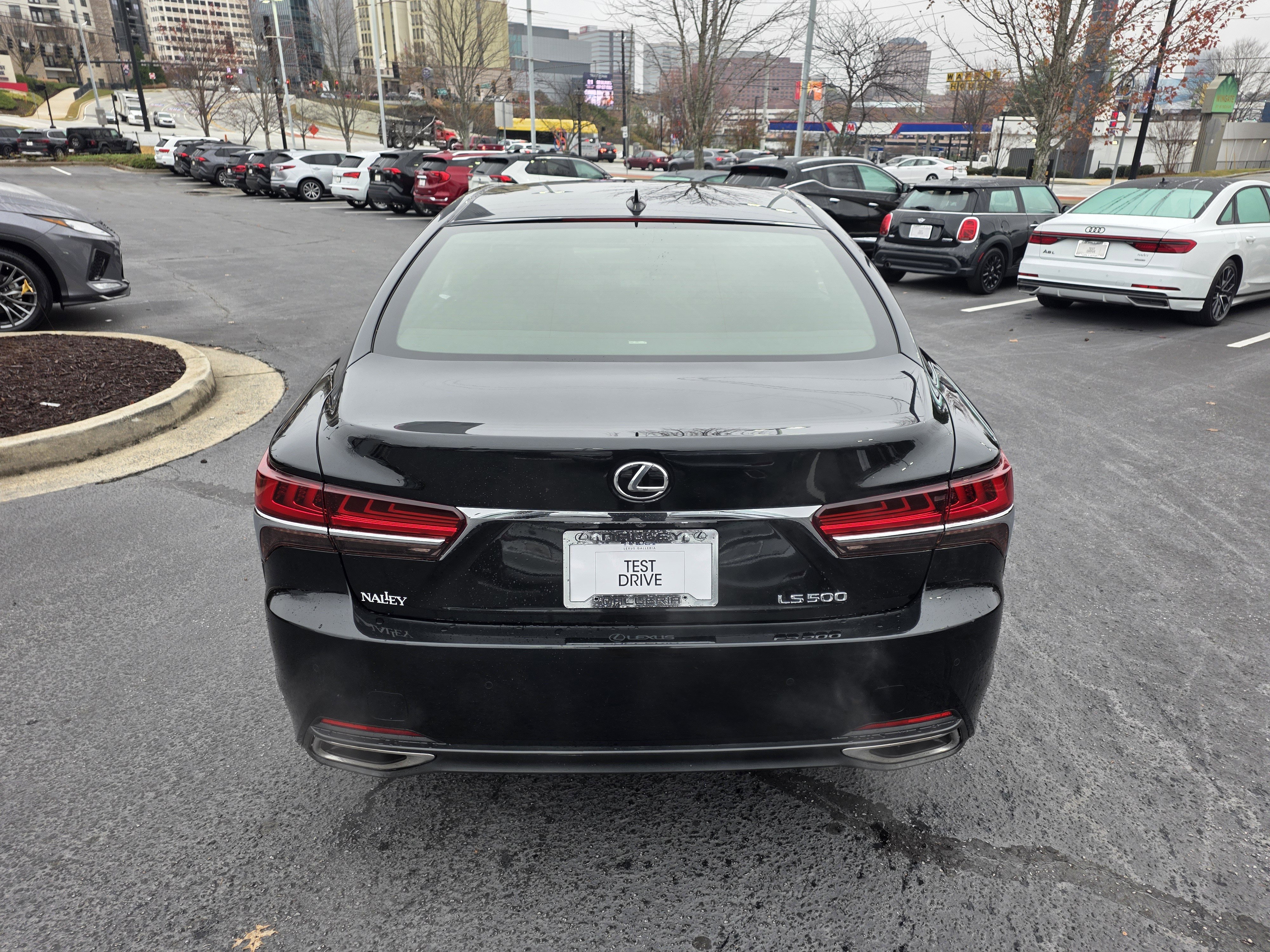 Used 2018 Lexus LS 500 image 4
