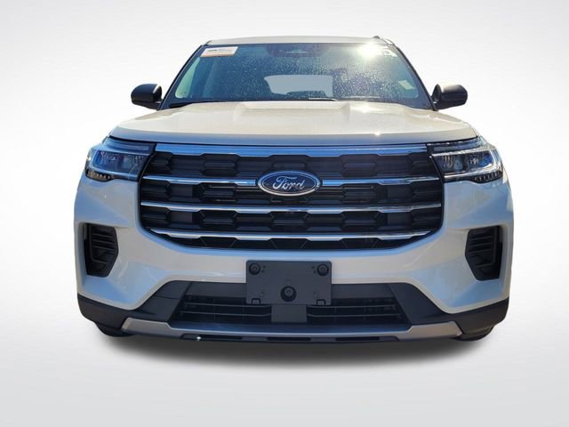 Certified 2025 Ford Explorer Active image 3