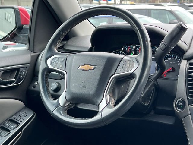 Used 2015 Chevrolet Suburban LT w/ Luxury Package image 13