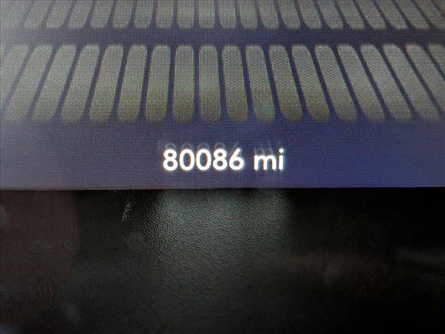 Used 2019 Dodge Challenger SXT w/ Blacktop Package image 11