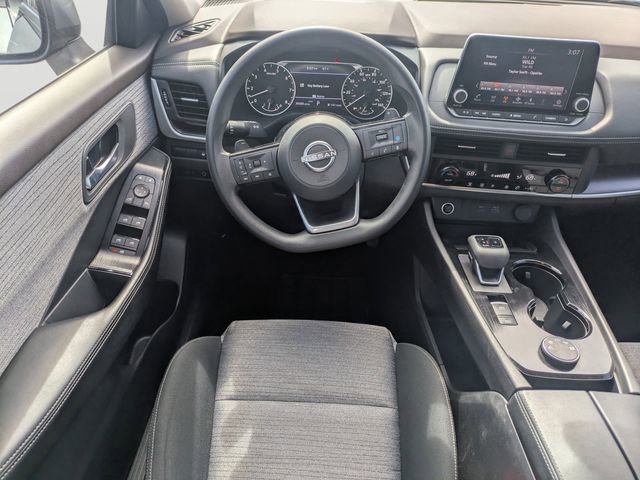 Used 2023 Nissan Rogue SV image 16