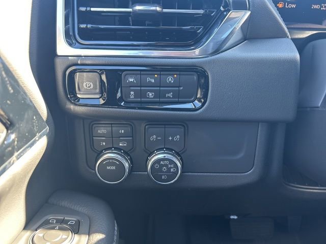 New 2026 GMC Yukon XL Denali w/ Sun & Power Step Package image 18