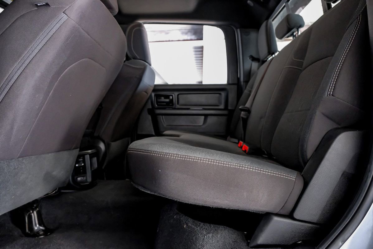 Used 2024 RAM 3500 Tradesman w/ Chrome Appearance Group image 39