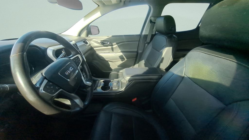 Used 2021 GMC Acadia SLT w/ Technology Package image 5