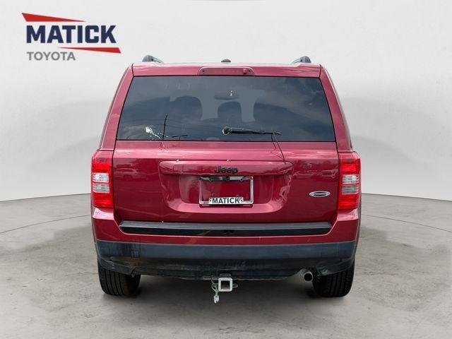 Used 2015 Jeep Patriot Sport w/ Power Value Group FWD image 7