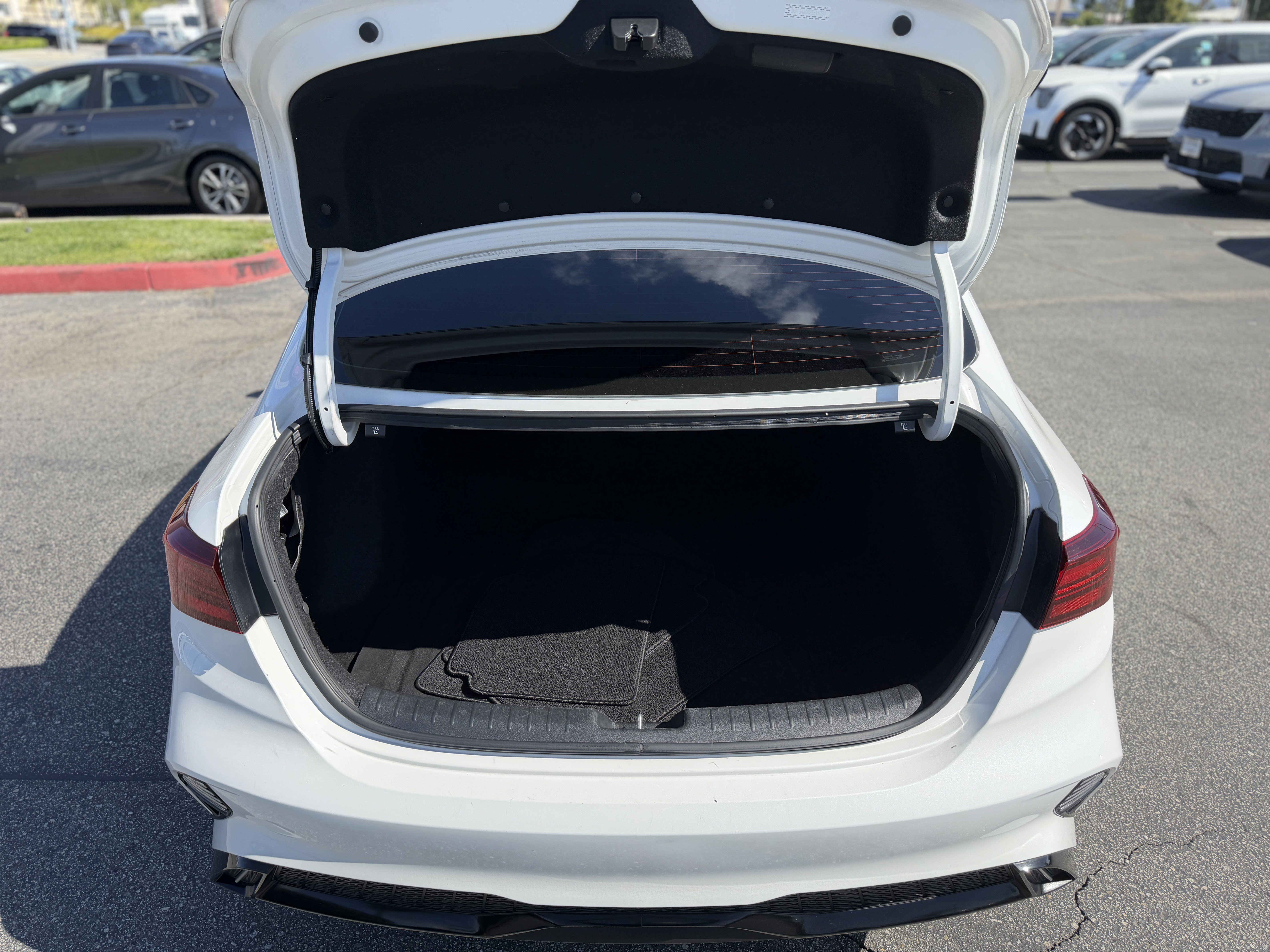 Certified 2023 Kia Forte GT-Line FWD image 10