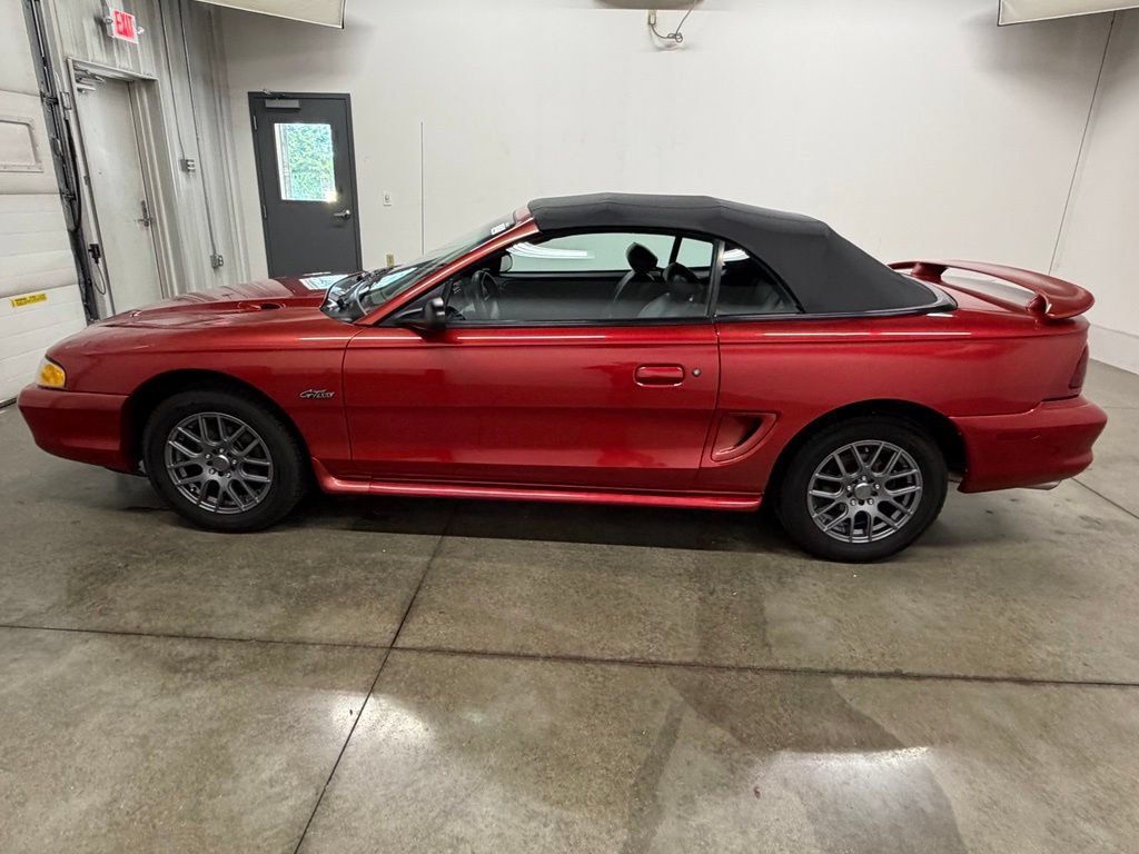 Used 1996 Ford Mustang GT RWD image 6