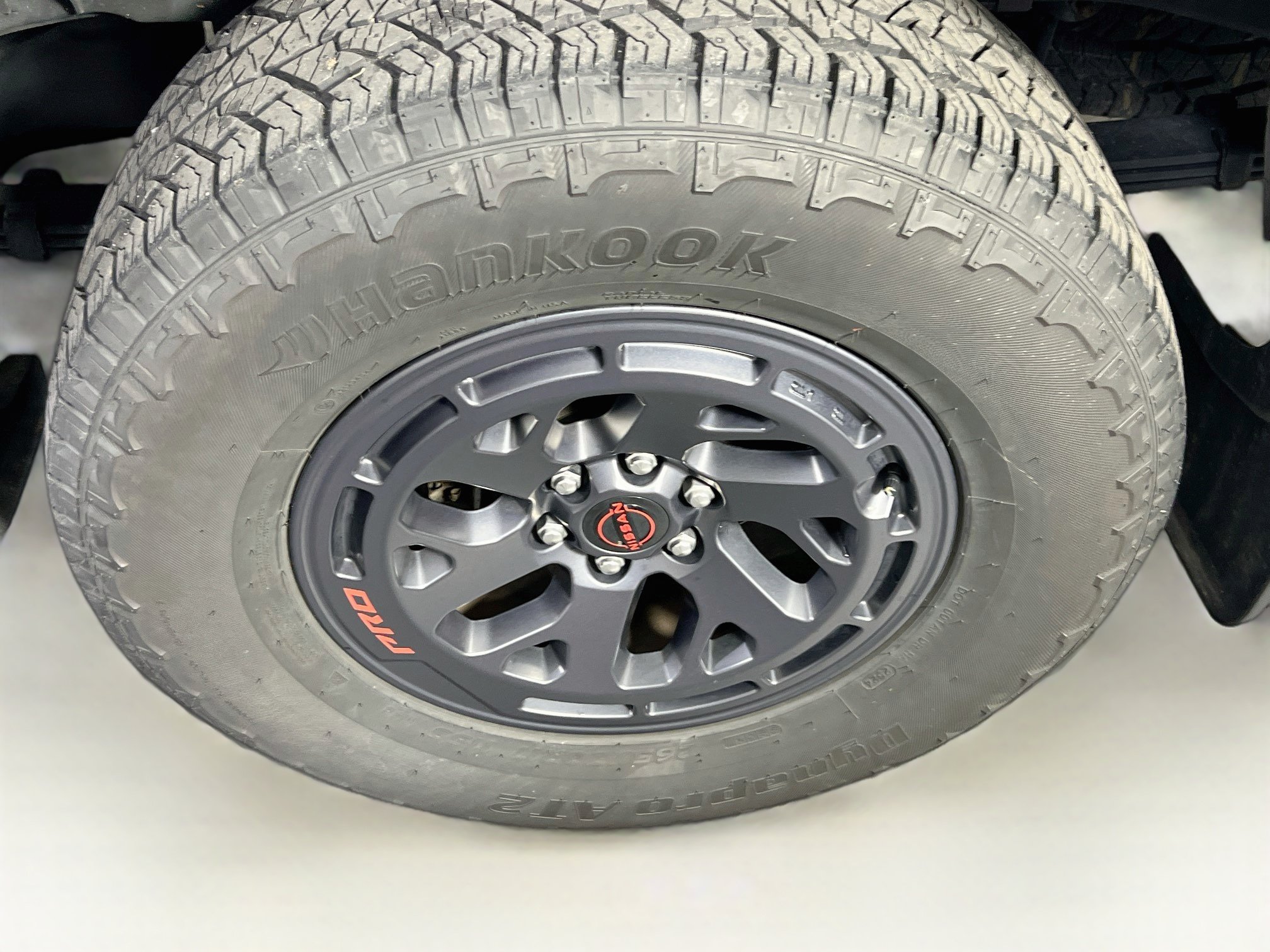 Used 2025 Nissan Frontier PRO-4X AWD/4WD image 28