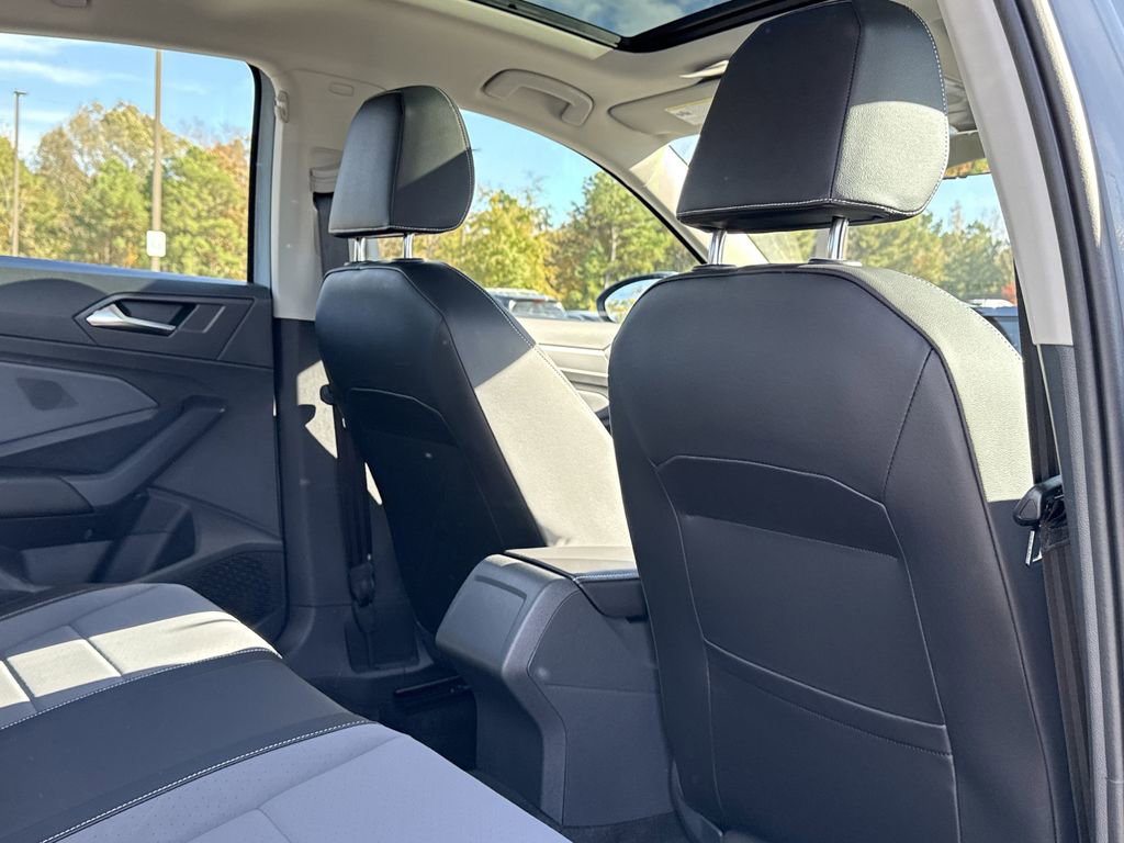 New 2026 Volkswagen Jetta SE image 17