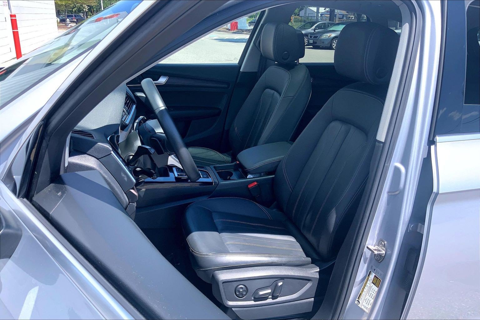 Used 2023 Audi Q5 2.0T Premium w/ Convenience Package AWD/4WD image 30