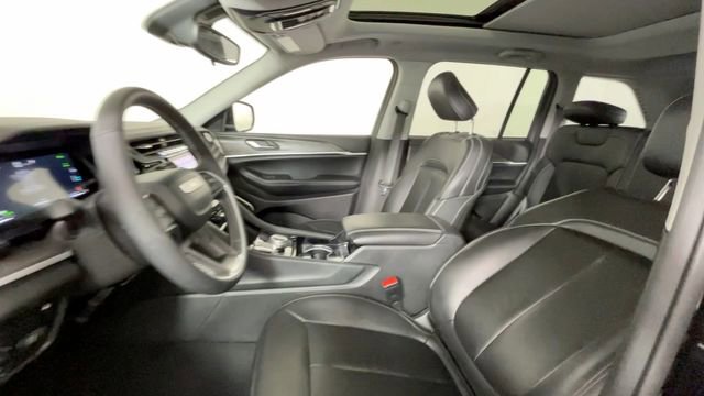 Used 2023 Jeep Grand Cherokee 4WD 4xe image 18