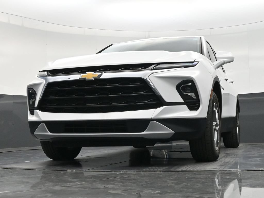 Used 2023 Chevrolet Blazer LT FWD image 27